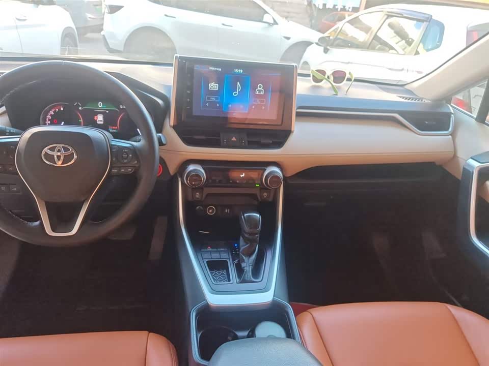 Toyota RAV4 Rongfang