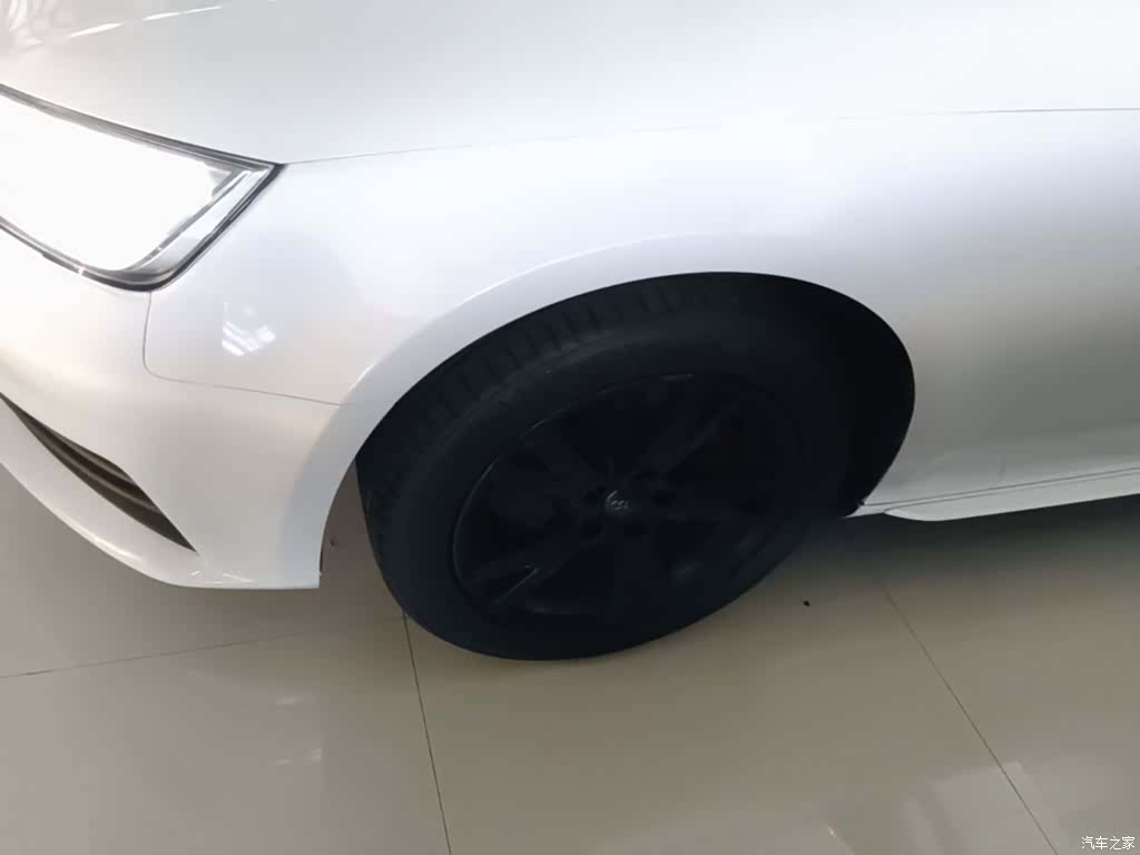 Audi A4L, 2017 23