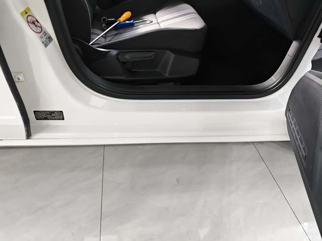 Volkswagen Lamando, 2017 21