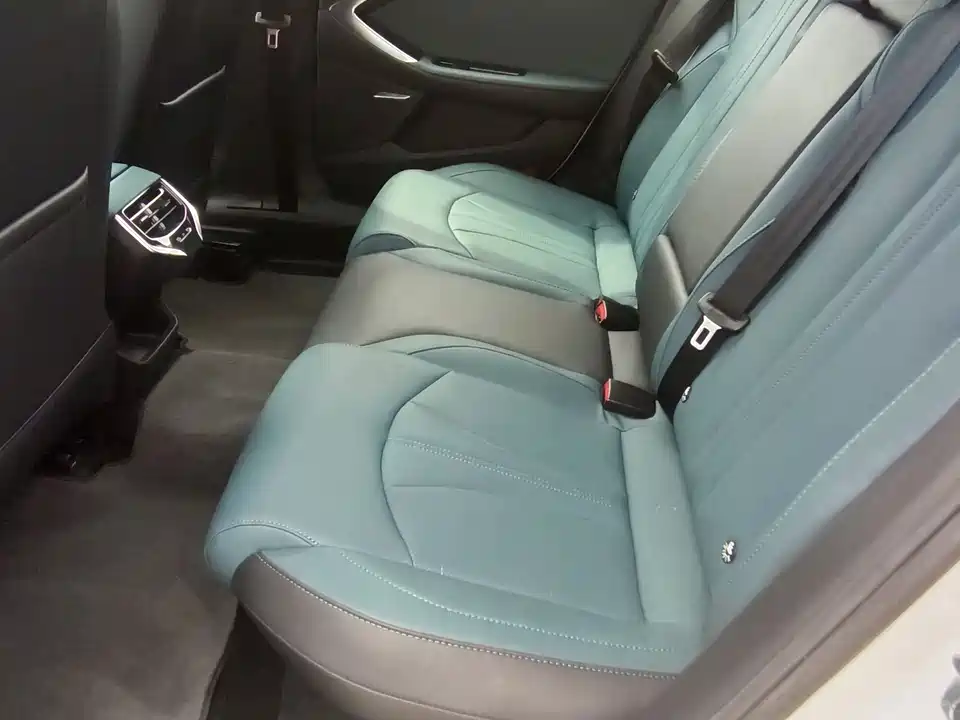 MG MG7