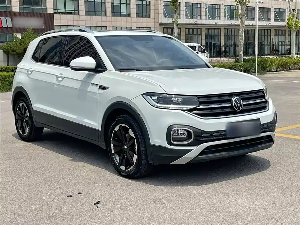 Volkswagen Exploring the shadow