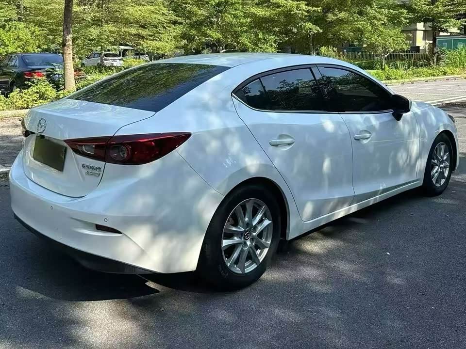 Mazda 3 Angkesaila