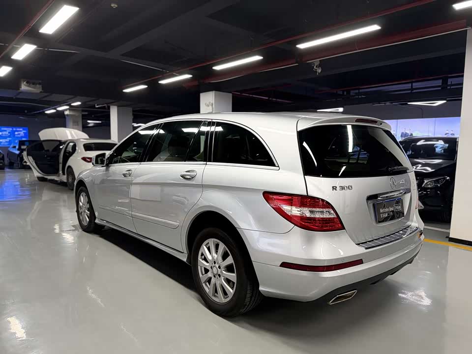 Mercedes-Benz R-class
