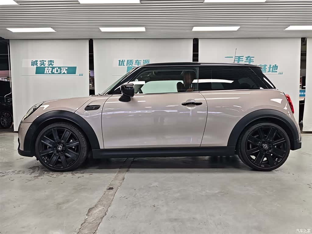 Mini Cooper, 2023 8