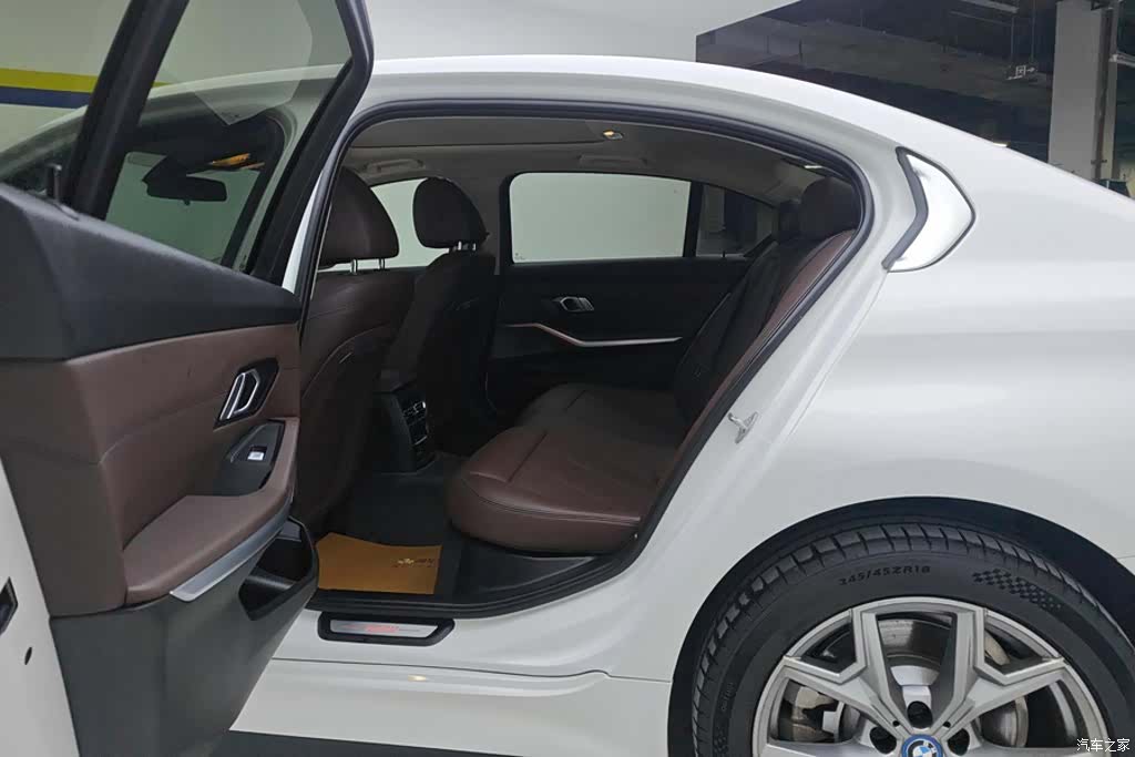 BMW i3, 2023 11