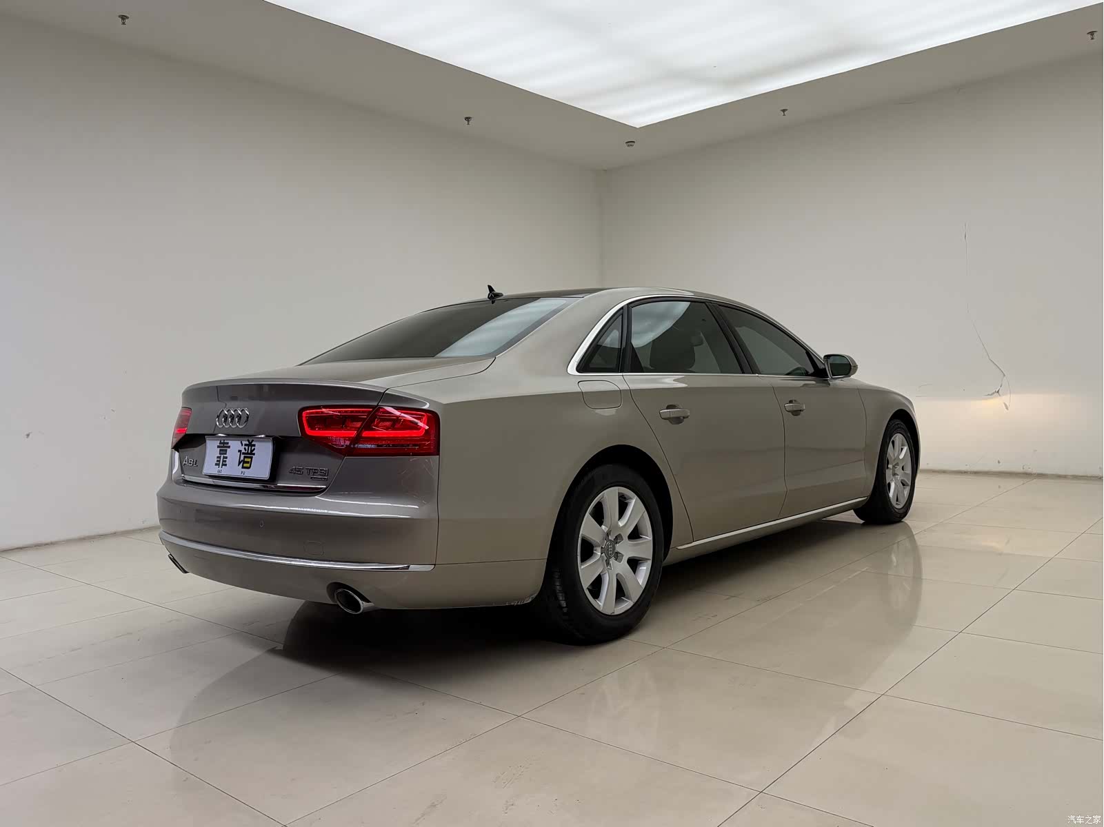 Audi A8L, 2015 6