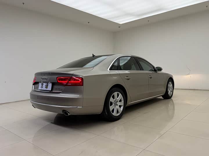 Audi A8 2013 A8 L 45 TFSI quattro Комфорт