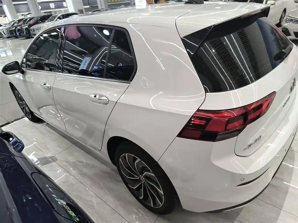 Volkswagen golf