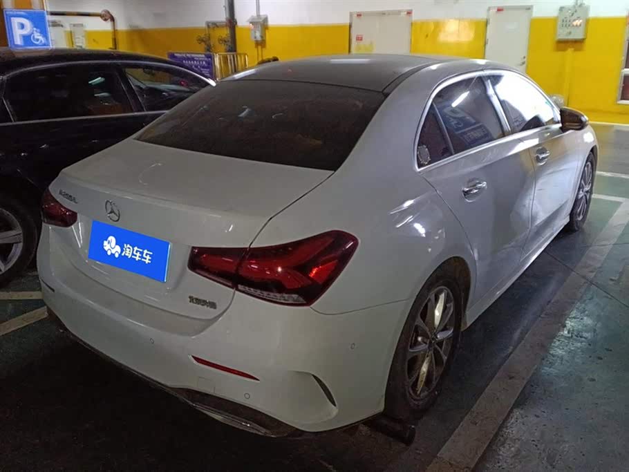 Mercedes-Benz Class A Mercedes-Benz Class A