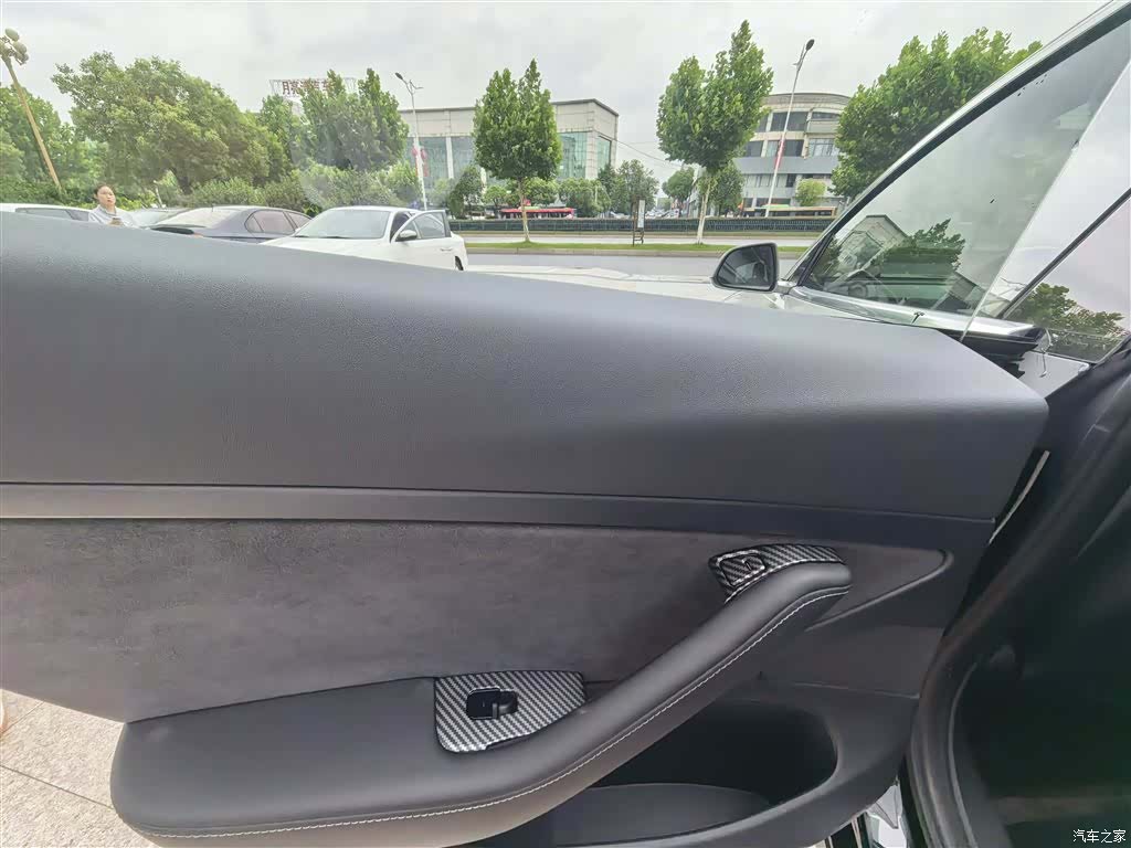 Tesla Model 3, 2020 11