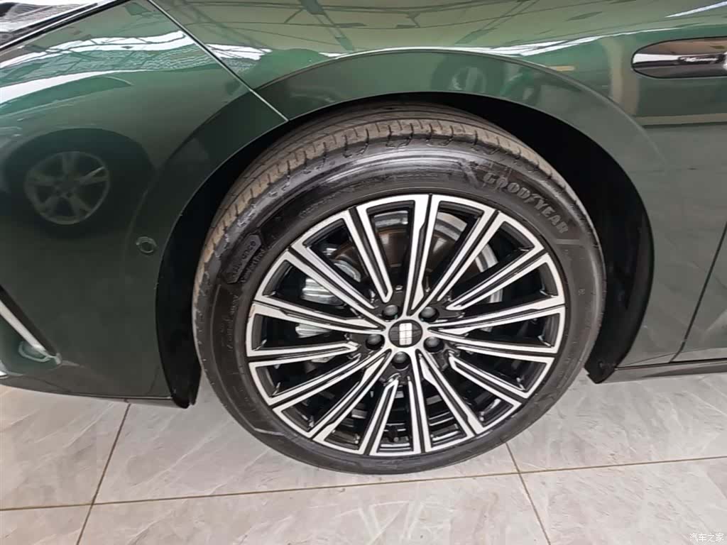 Geely 8, 2025 23