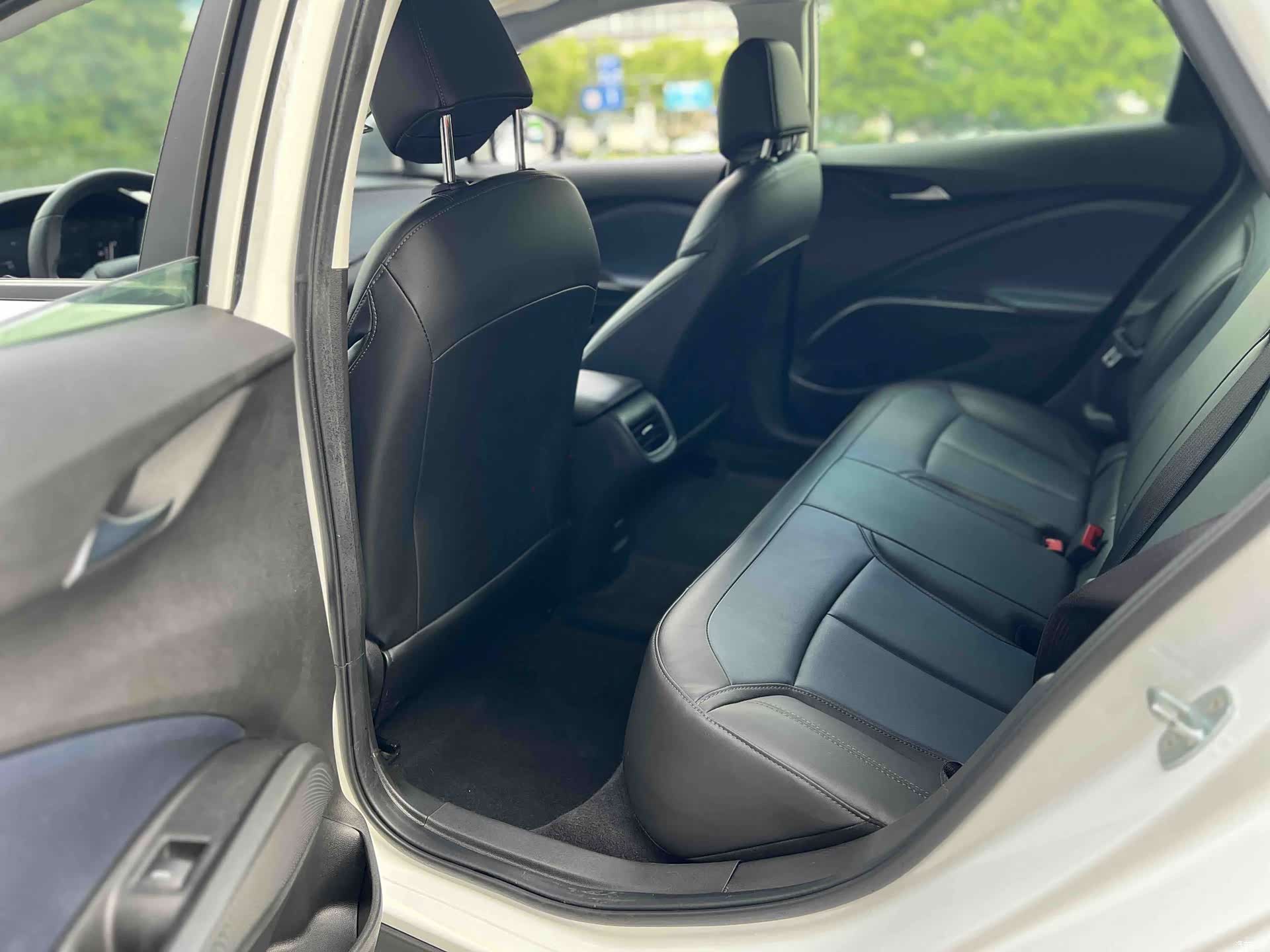 Buick Velite, 2022 11