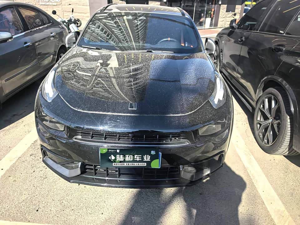 Lynk & Co 02 Hatchback