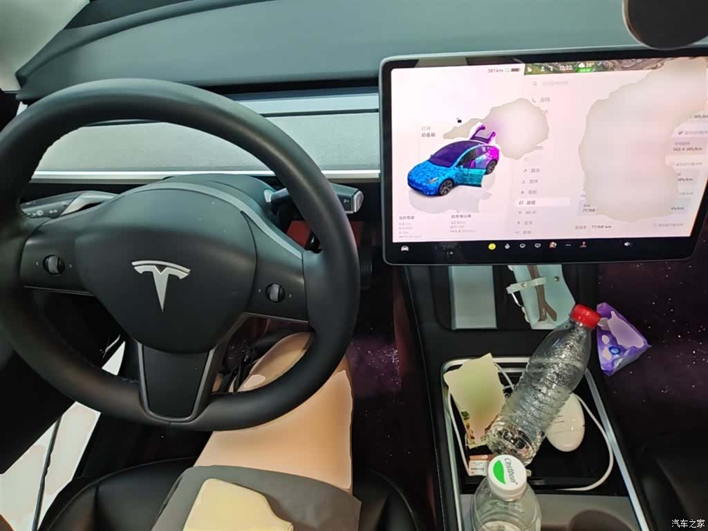 Tesla Model Y, 2023 10
