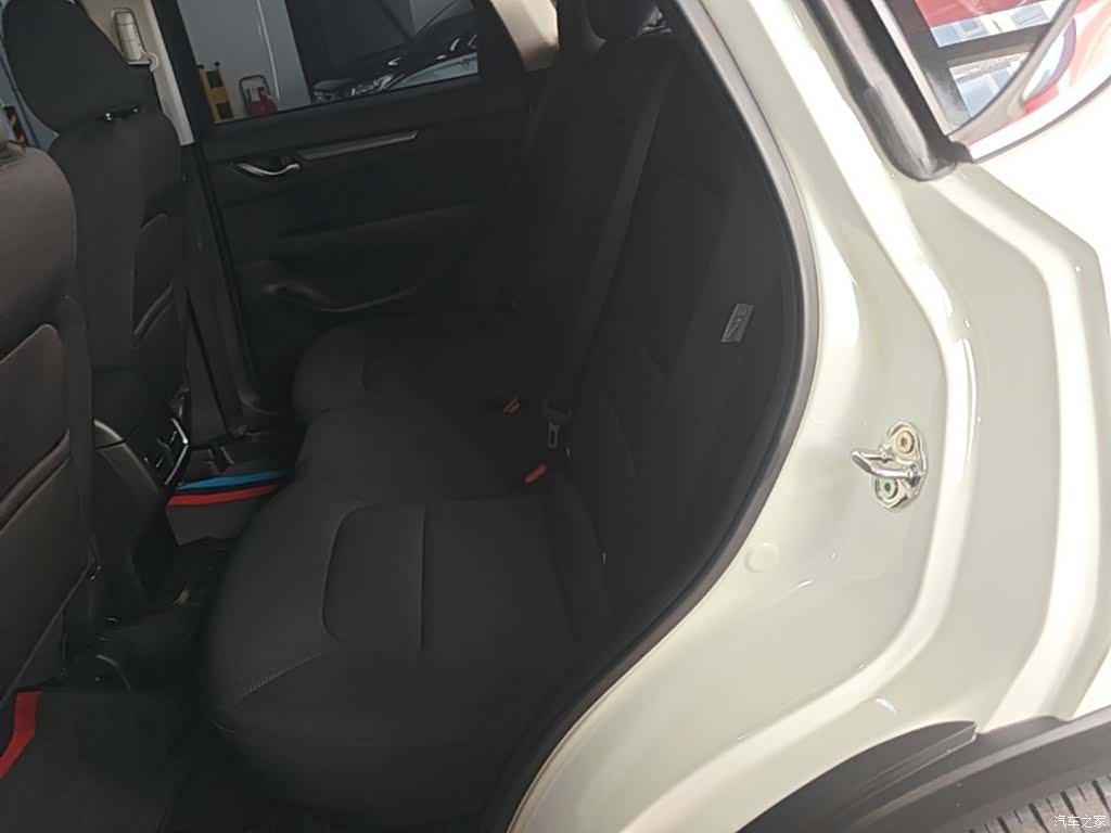 Mazda CX-5, 2025 17