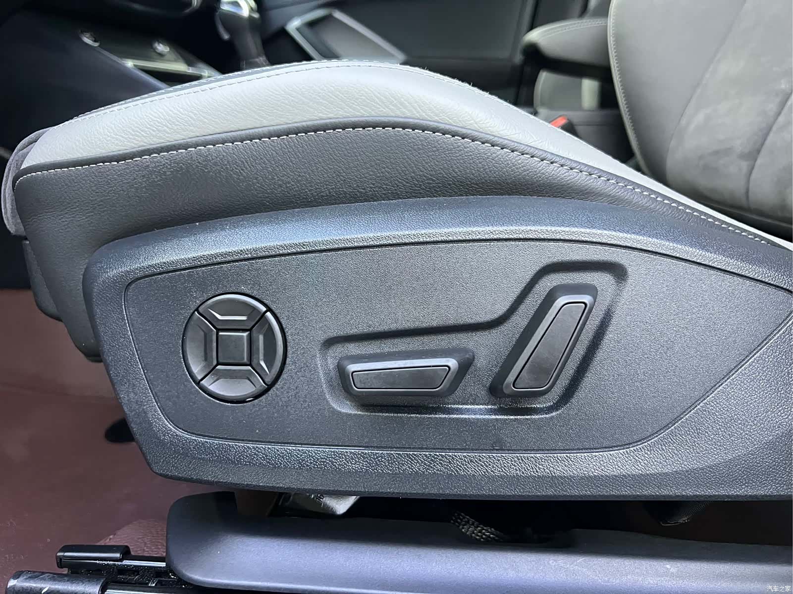Audi Q3, 2023 6