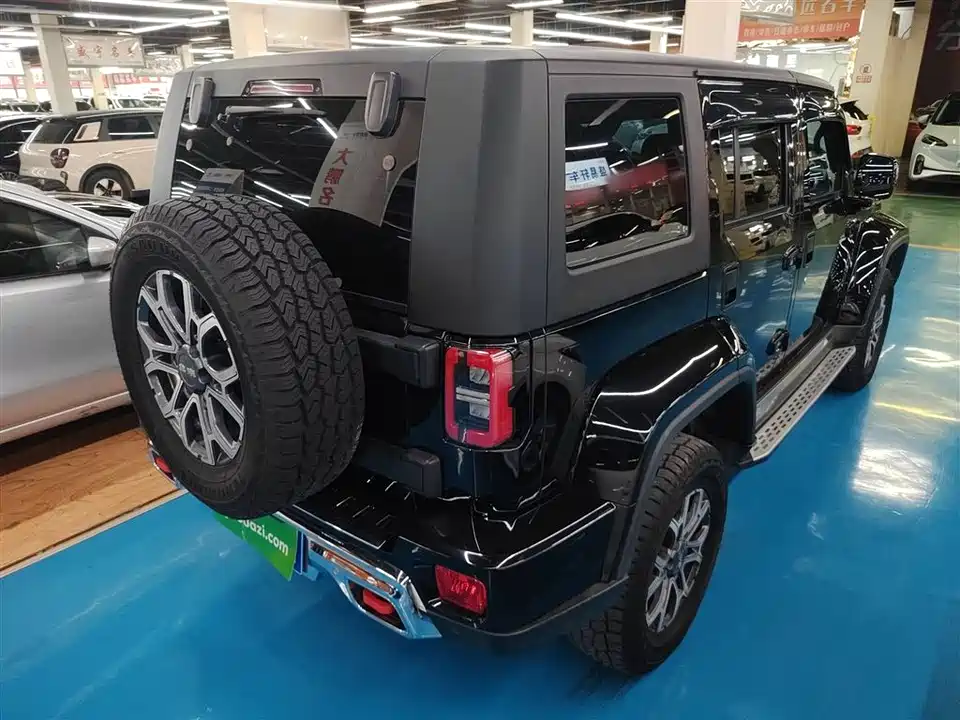 Beijing BJ40