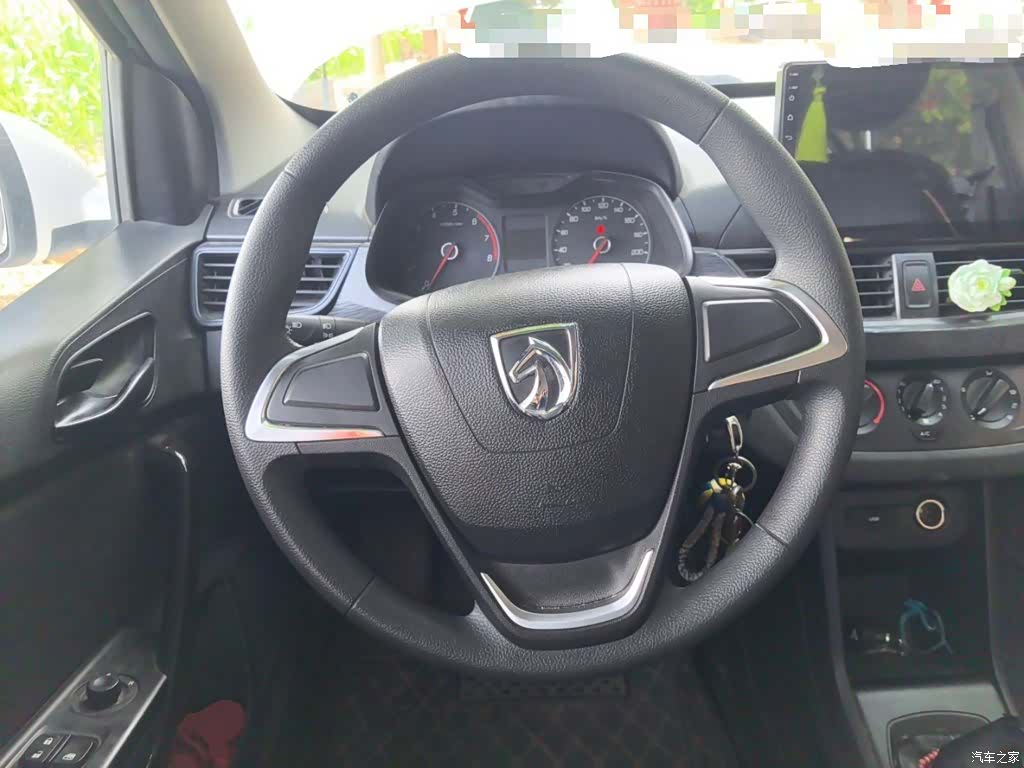 Wuling 310, 2021 7