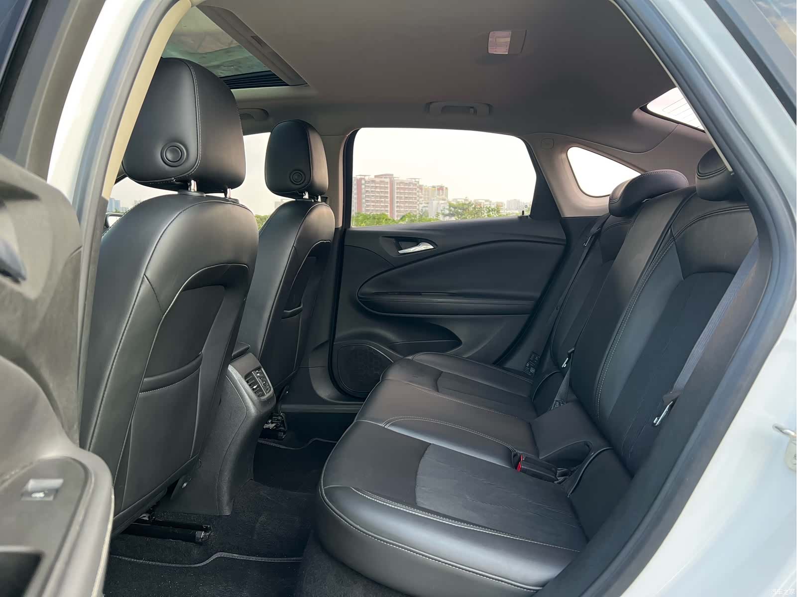 Buick Verano, 2018 6