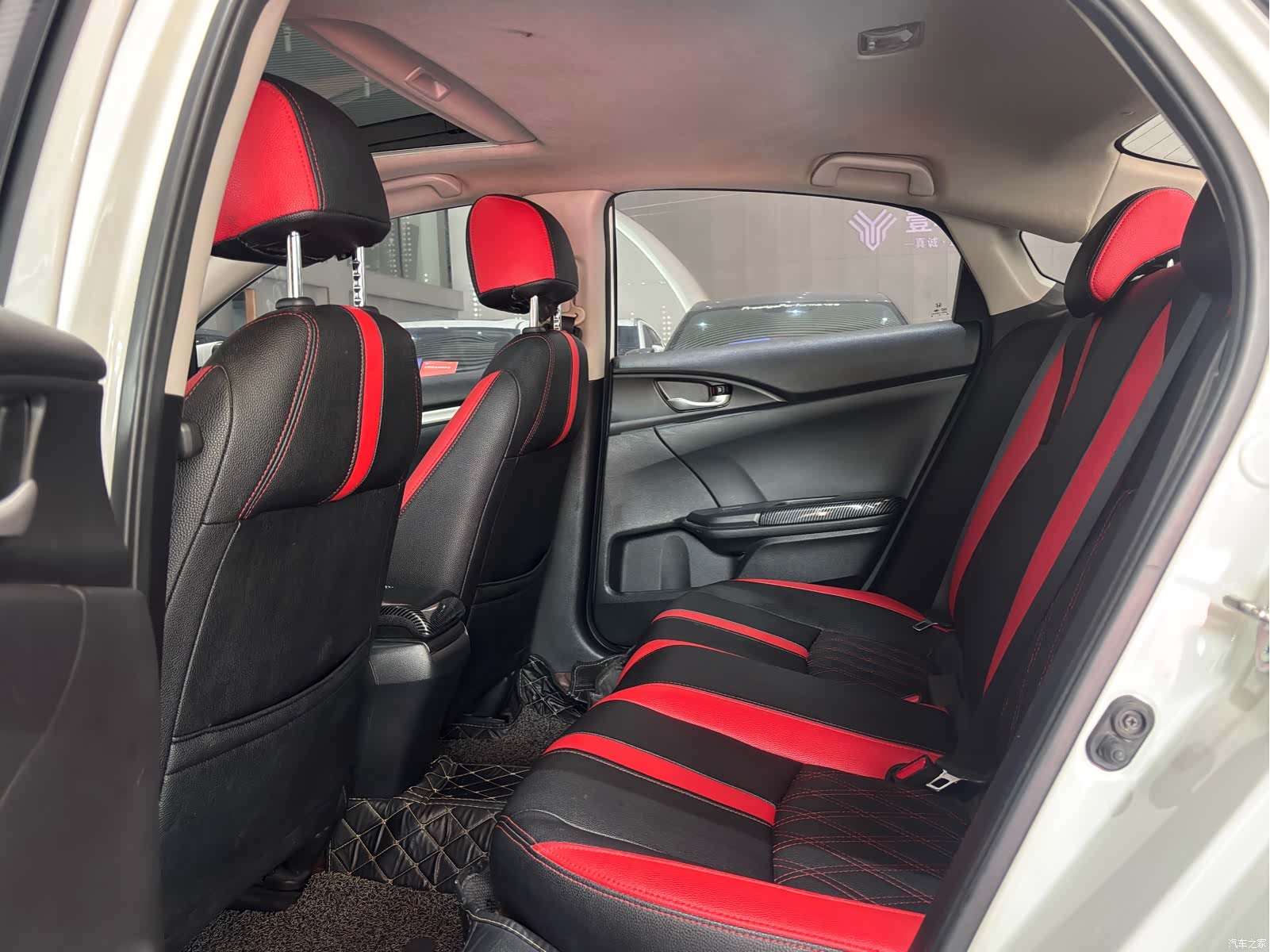 Honda Civic, 2020 все фото