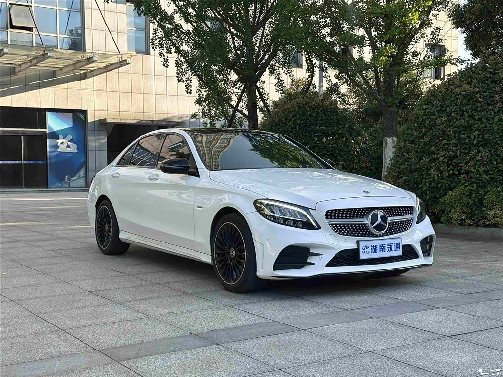 Mercedes-Benz C-Class, 2020 3