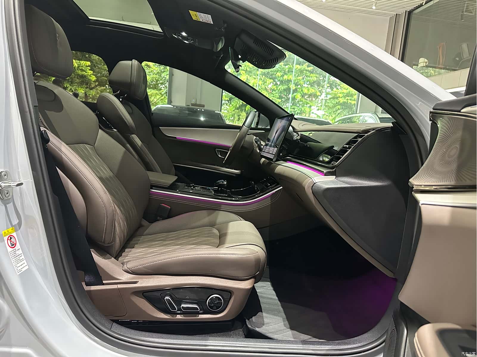 BYD Han, 2025 21