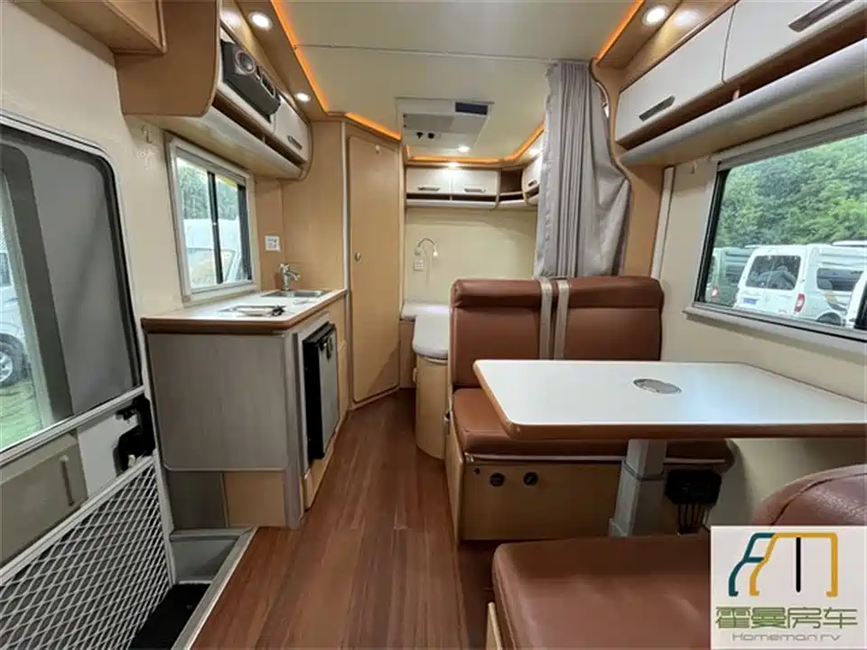 MAXUS V80 motorhome