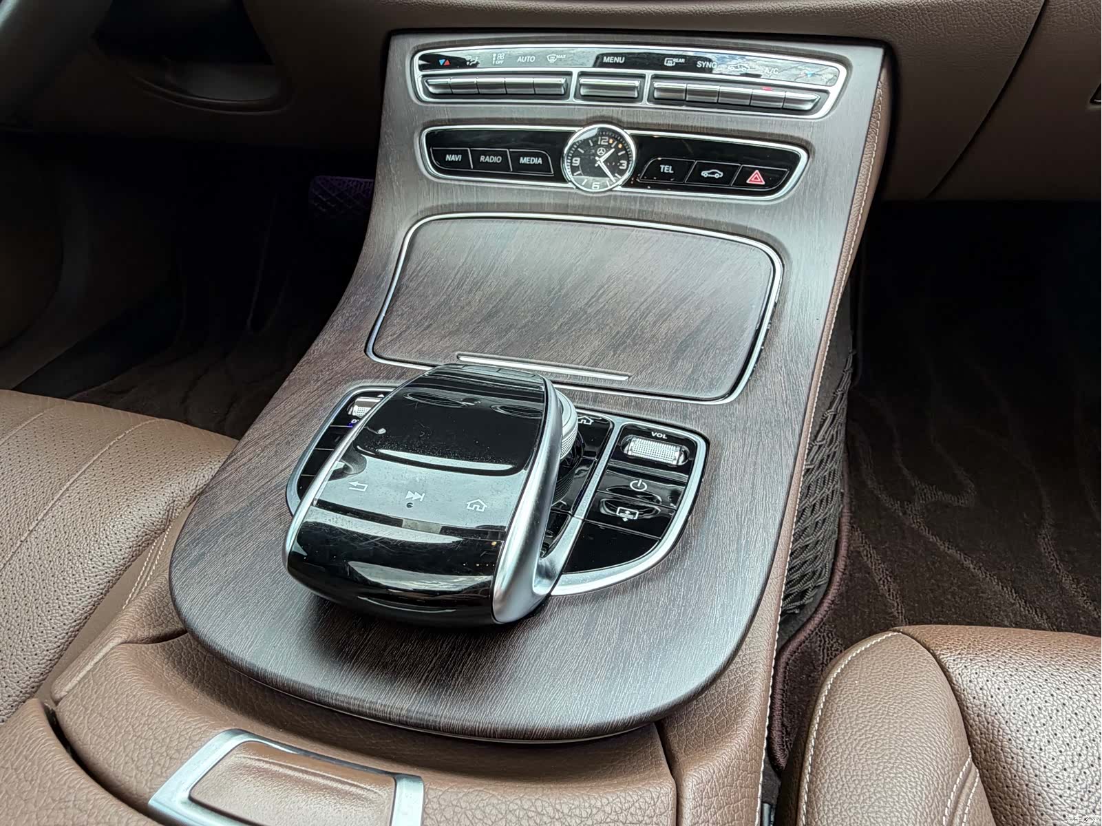 Mercedes-Benz E-Class, 2017 15