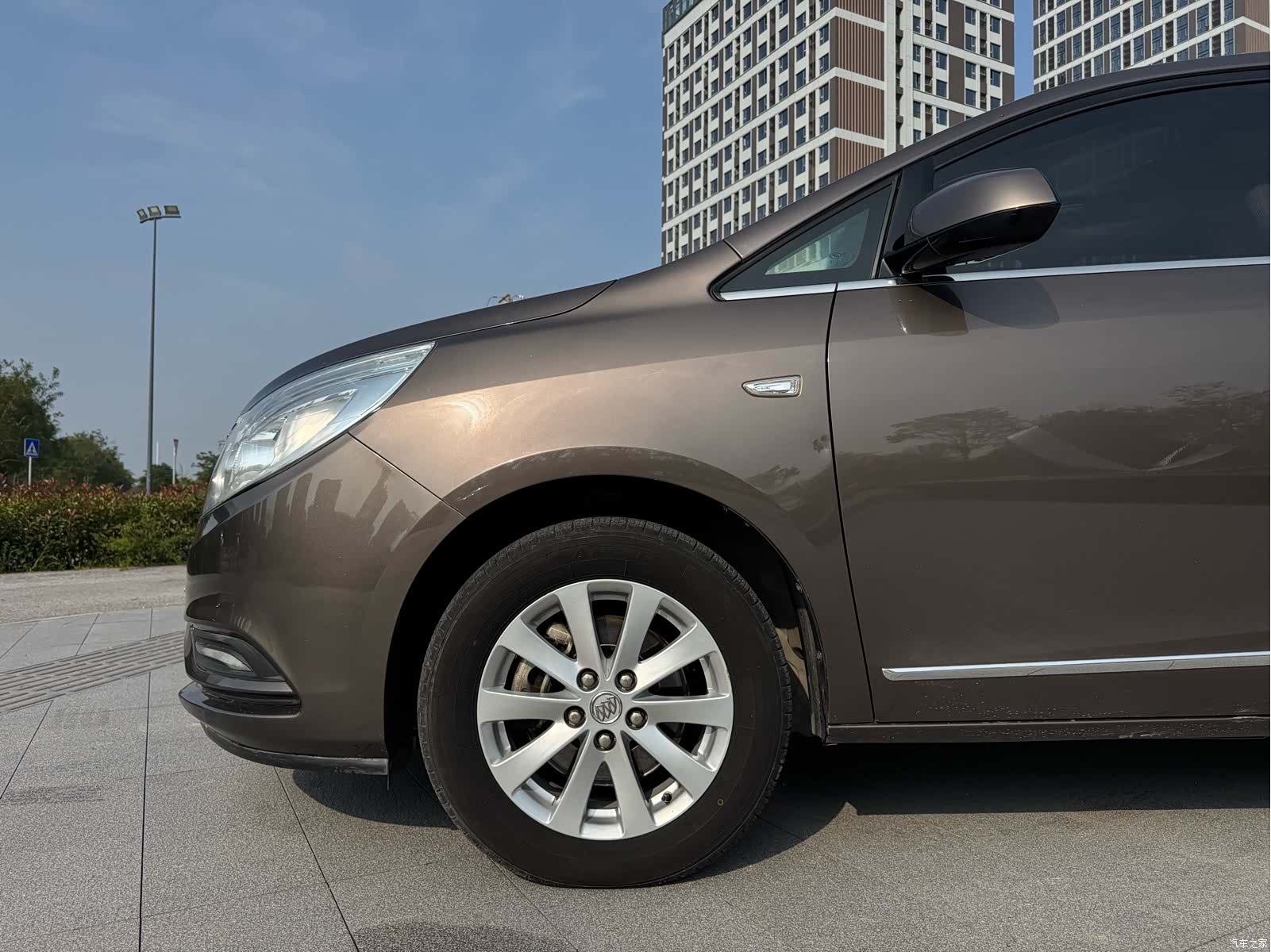 Buick GL8, 2017 4