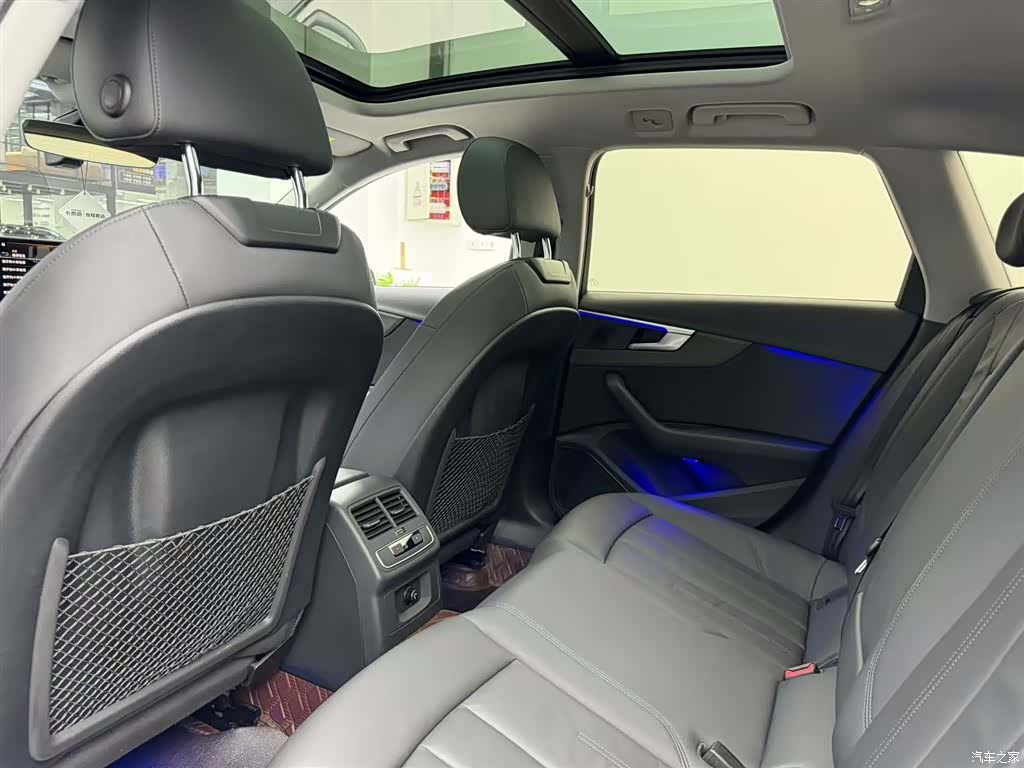 Audi A4, 2021 8