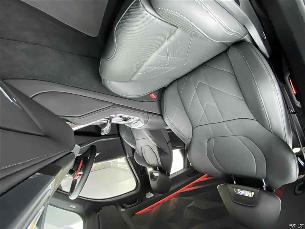BMW XM, 2023 10