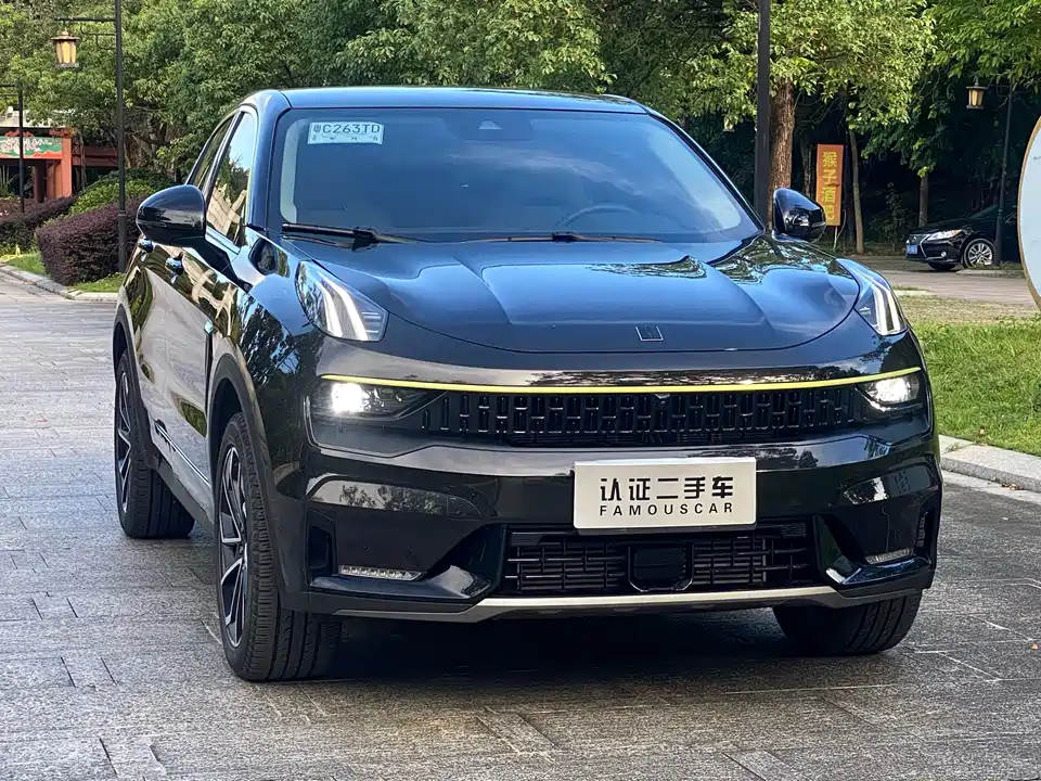 Lynk & Co 05