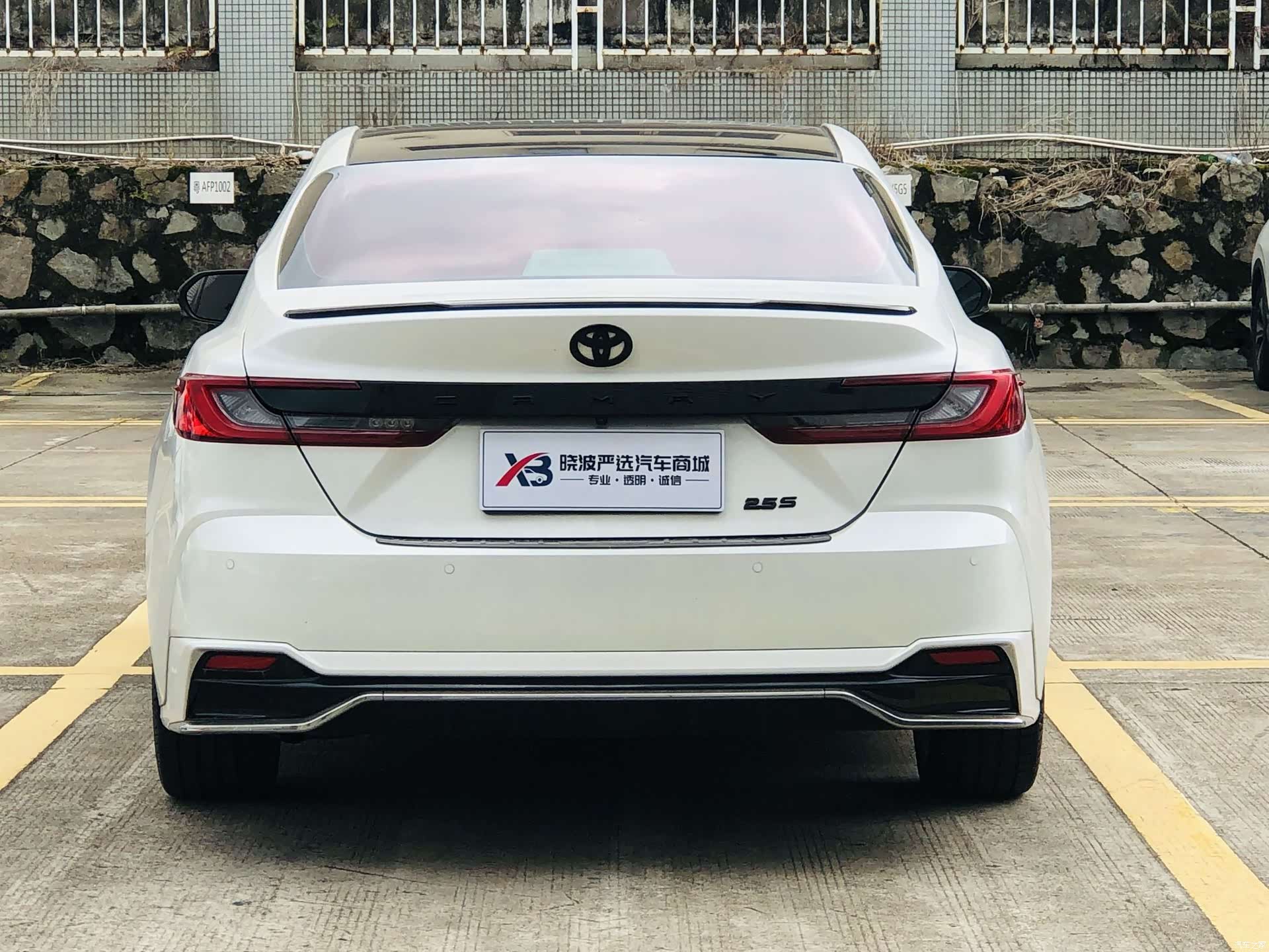 Toyota Camry, 2024 все фото
