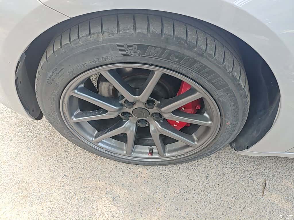 Tesla Model 3, 2020 23
