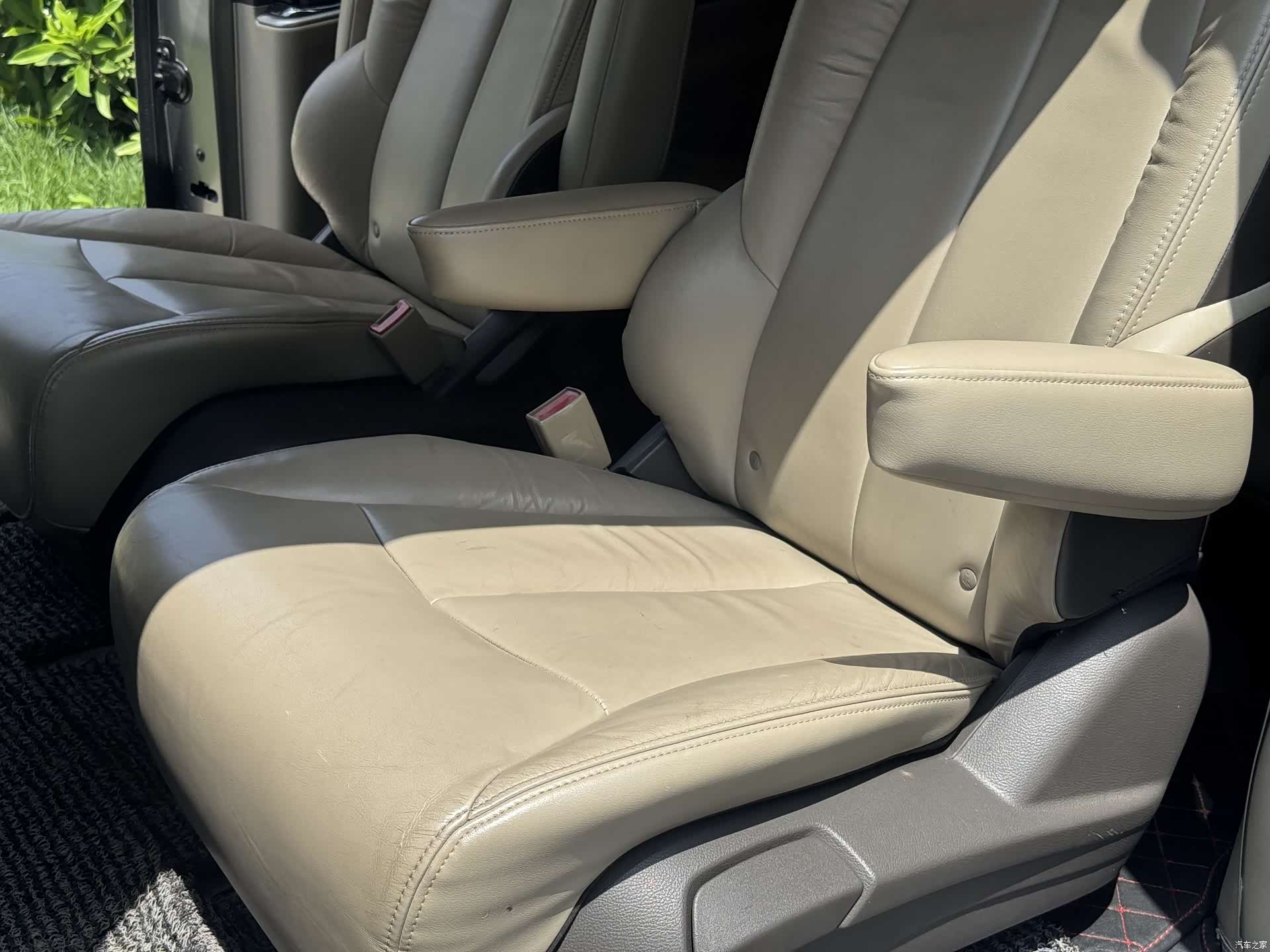 Buick GL8, 2012 22