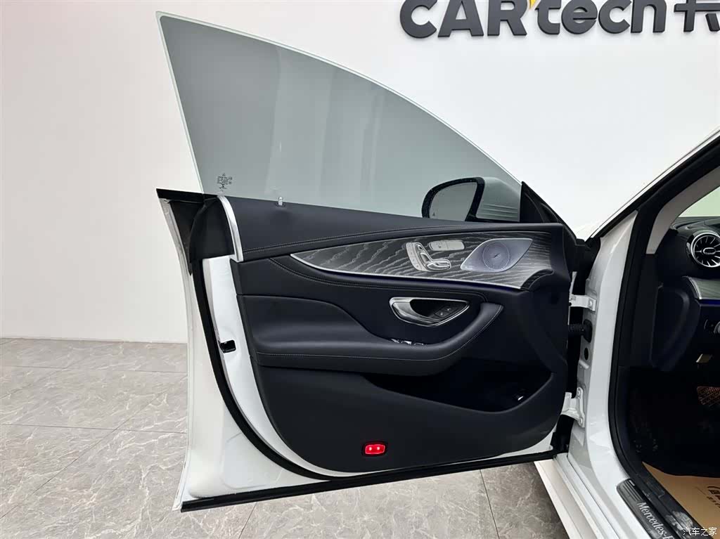 Mercedes-Benz CLS, 2021 16
