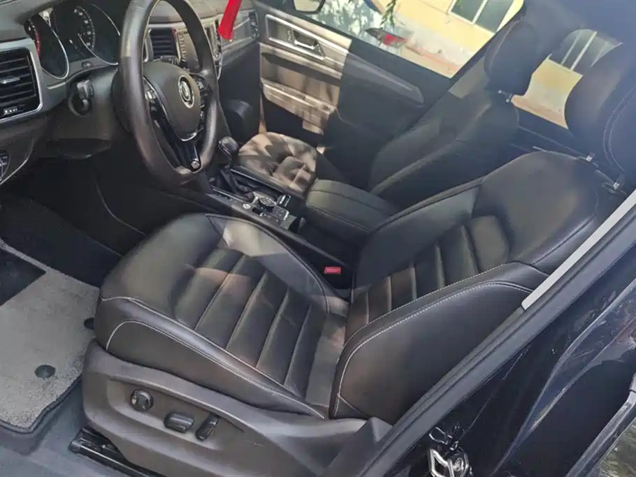 Volkswagen Tourang