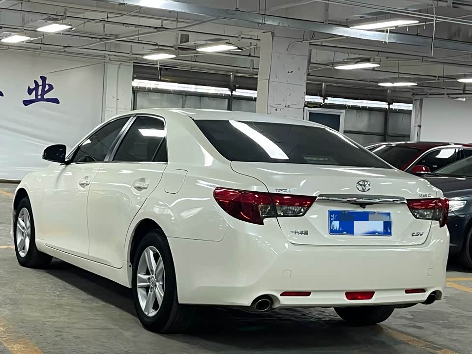 Toyota Reiz