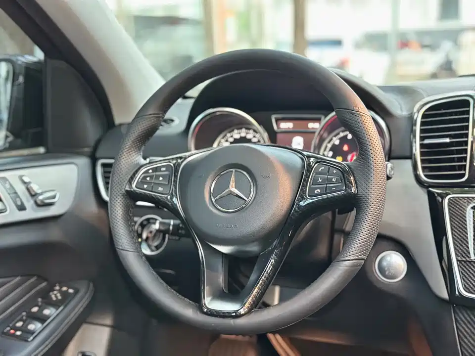 Mercedes-Benz GLE coupe