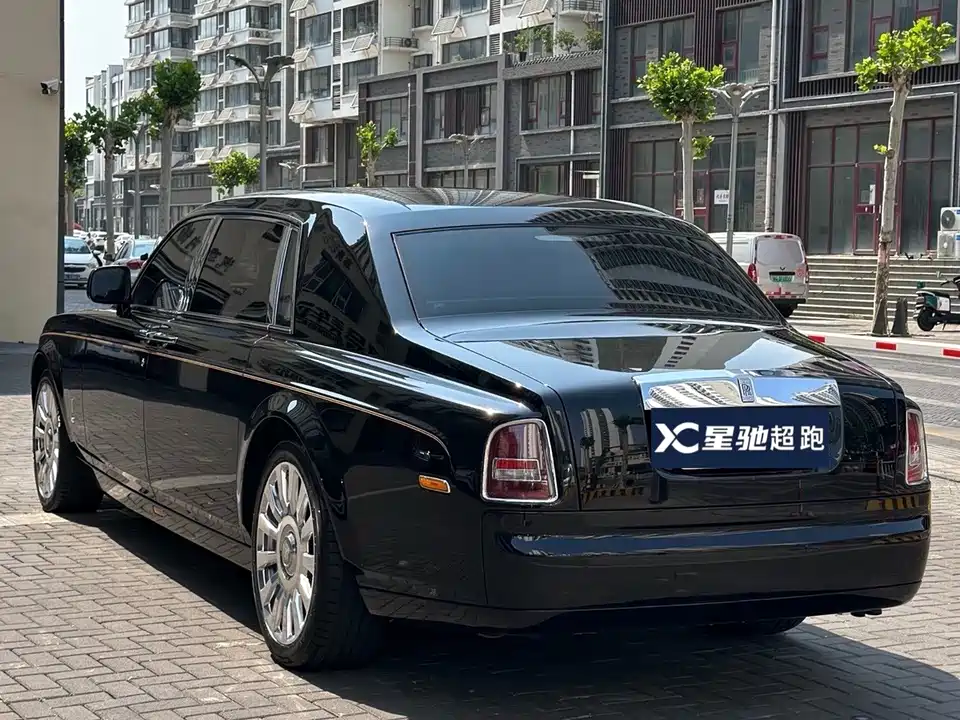 Rolls-Royce Phantom