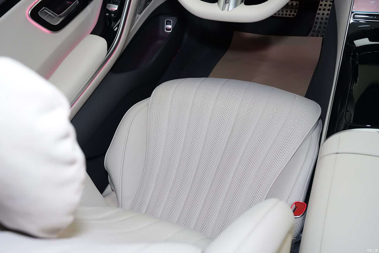 Mercedes-Benz S-Class, 2023 16