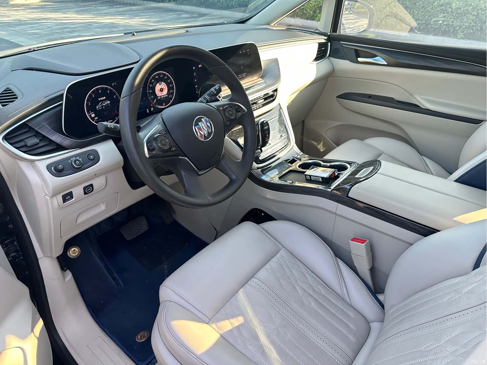 Buick GL8, 2023 9