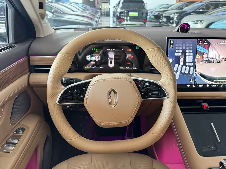 AITO Ask the world M7