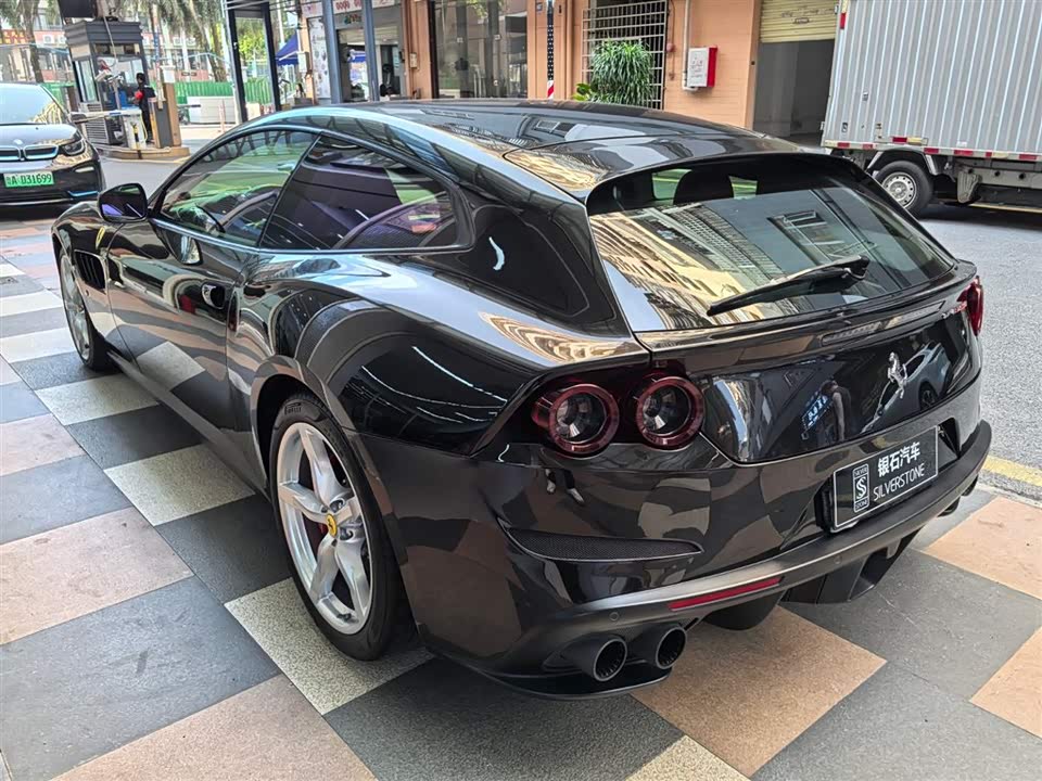 Ferrari GTC4Lusso
