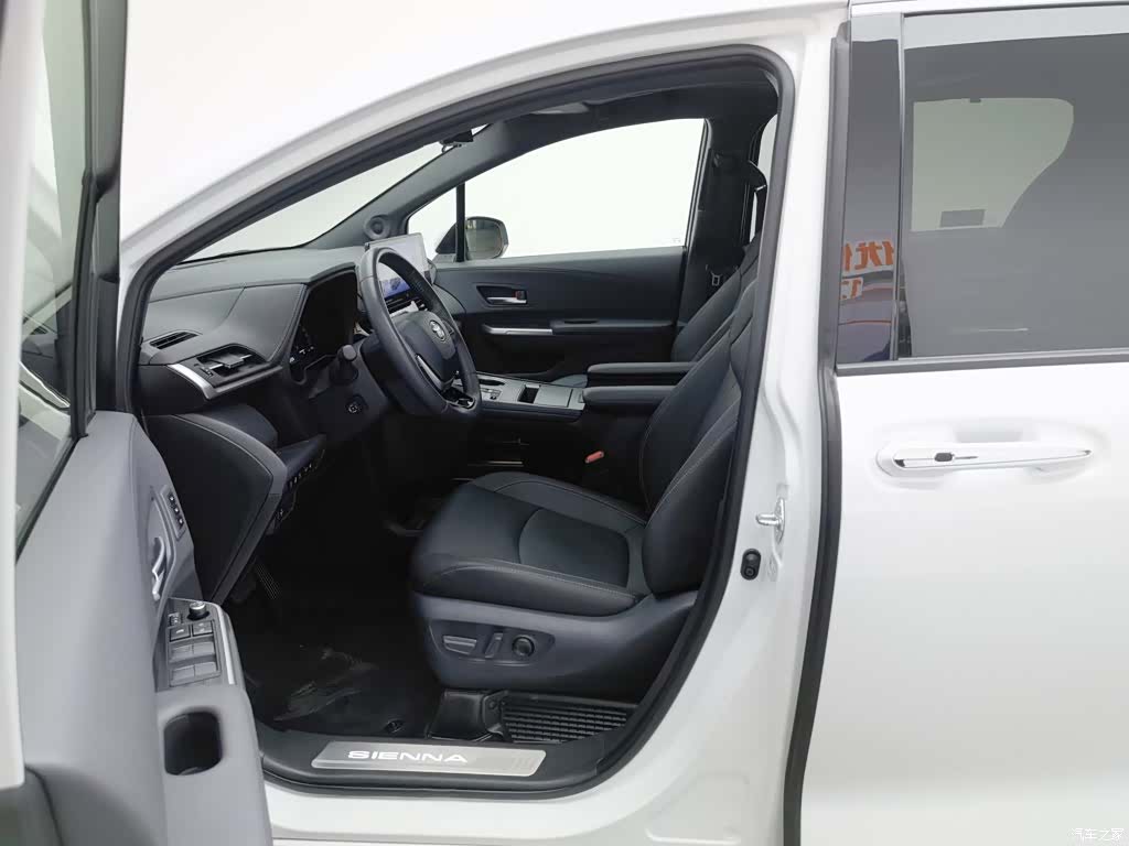 Toyota Sienna, 2024 10
