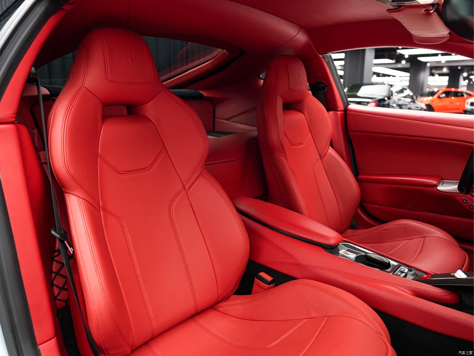 Ferrari F12ber, 2014 17
