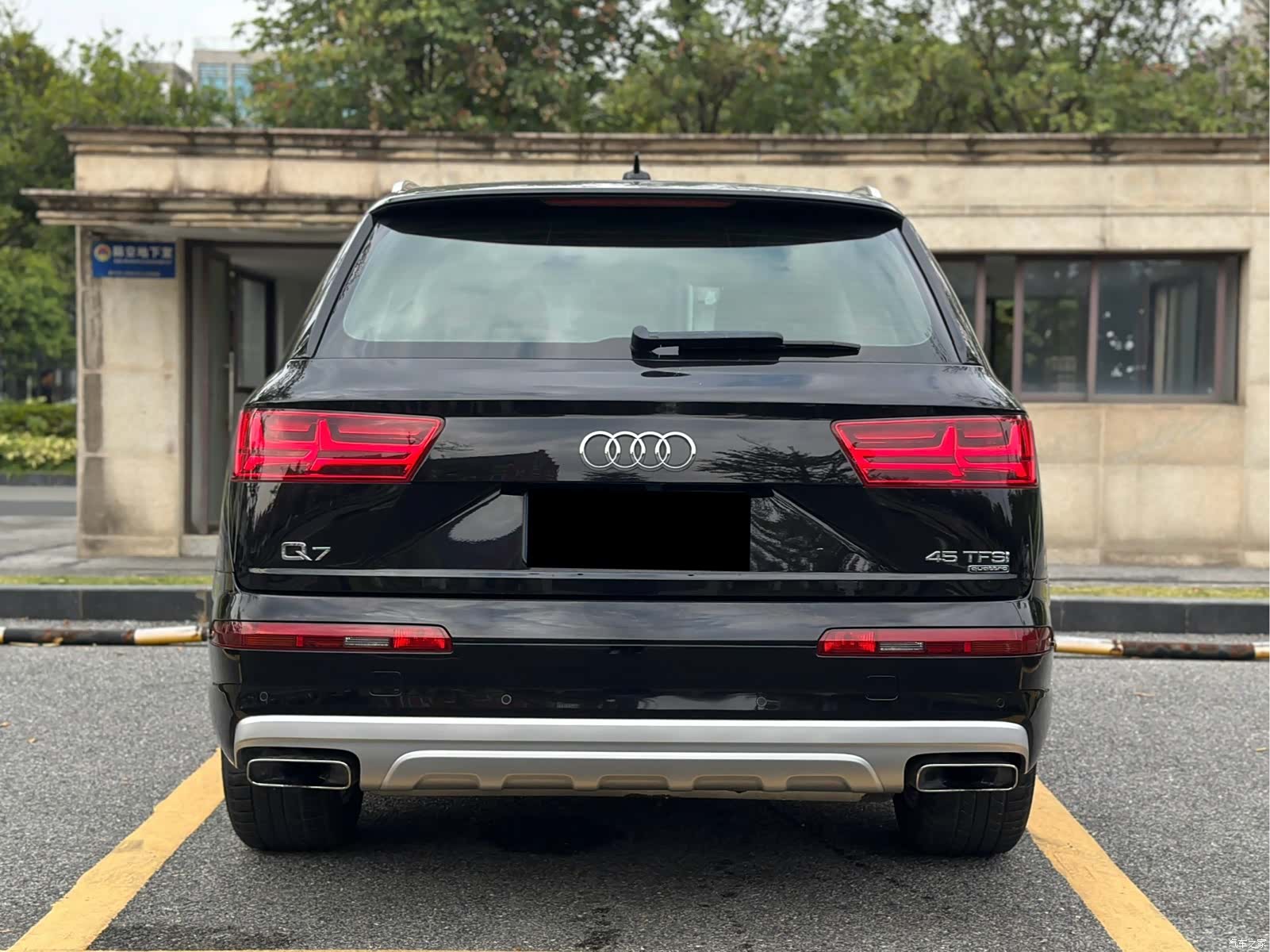 Audi Q7, 2017 все фото