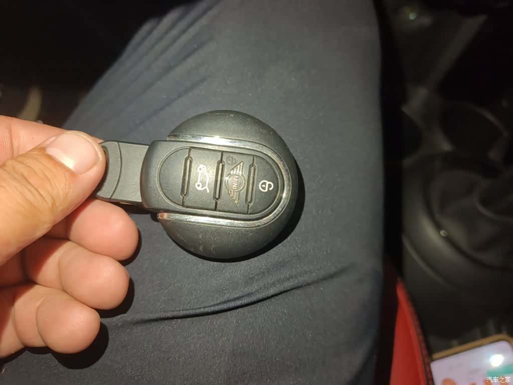 Mini ONE, 2019 12