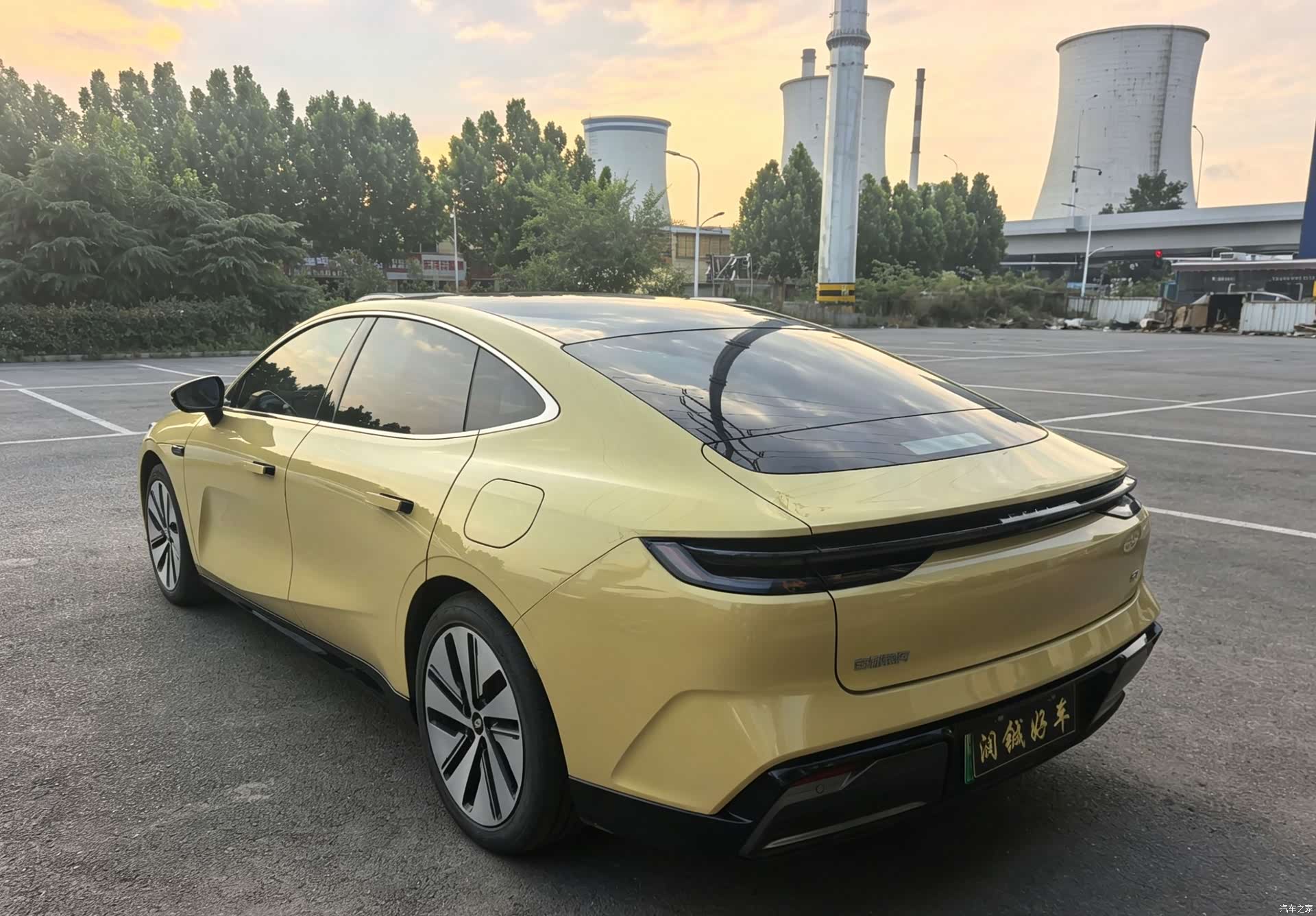 Geely E8, 2024 4