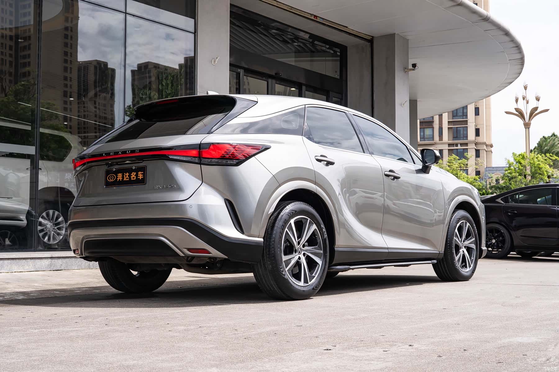 Lexus RX, 2023 3